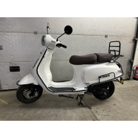 LA SOURIS SOURINI WIT | 2.171KM | 2021 | INJECTIE | EURO 5